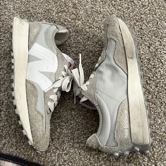 New Balance shoes - Picture 3 of 7